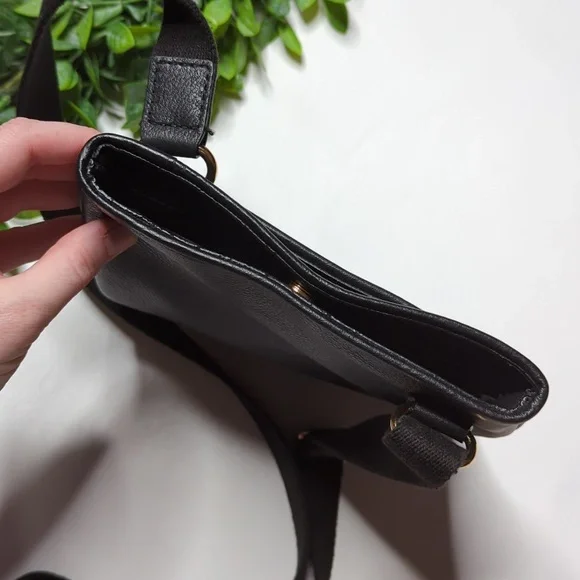 Michael Michael Kors Fulton pebbled leather black crossbody - Picture 10 of 14